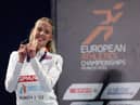 Keely Hodgkinson celebrates her gold medal at the European Championships in 2022