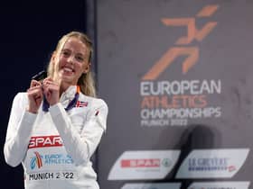 Keely Hodgkinson celebrates her gold medal at the European Championships in 2022
