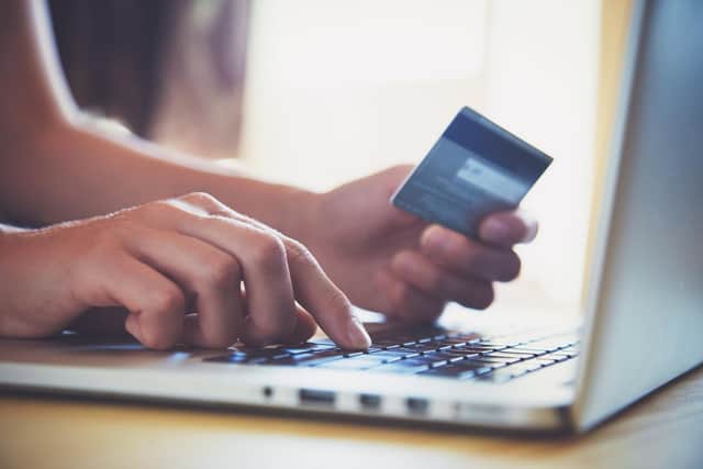 More than 70,000 people are expected to receive a text from Metropolitan Police that will determine if they were a victim of a bank spoof con in the next 48 hours to help fight fraud