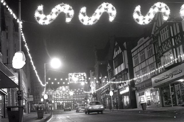 RETRO 1980s - Christmas in Wigan town centre