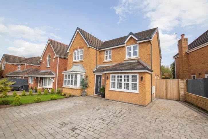 On the market with Breakey & Co is this 4 bed detached house in Crowther Drive, Winstanley