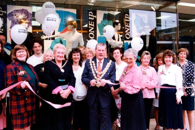 1993 - Wigan Mayor Coun Joe Clarke, officially opens the new One Up store.