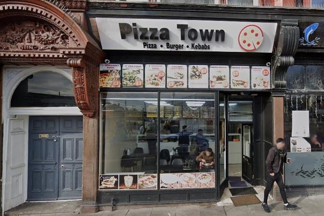 Pizza Town on Wallgate has a rating of 4 out of 5 from 16 Google reviews. Telephone 01942 245246