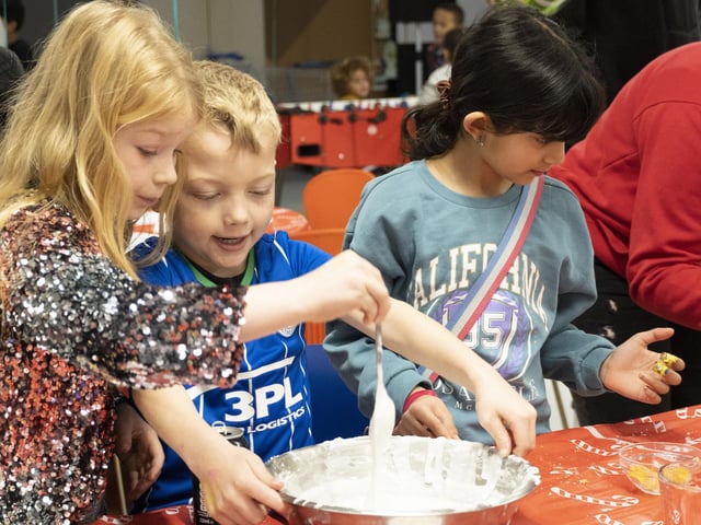 Biscuit Decorating