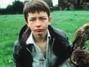It is intended the statue would be based on the character of Billy Casper and his kestrel Kes 
