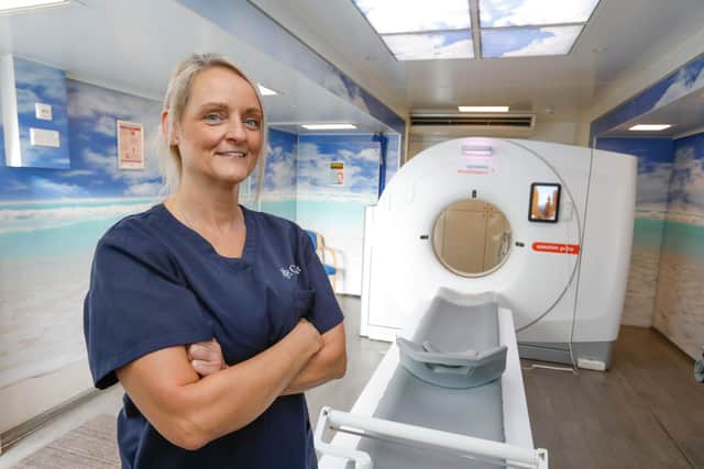 The low dose CT-scan that those who score a higher risk of developing lung cancer may be offered at the mobile clinic