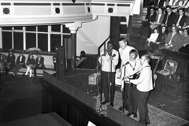 RETRO - 1970Liverpool folk band The Spinners perform at Queen's Hall  Wigan.