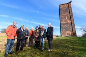Friends of Wall Hey with the air shaft