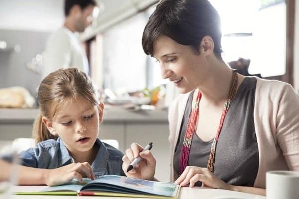 An educational psychologist at work. Picture from the AEP
