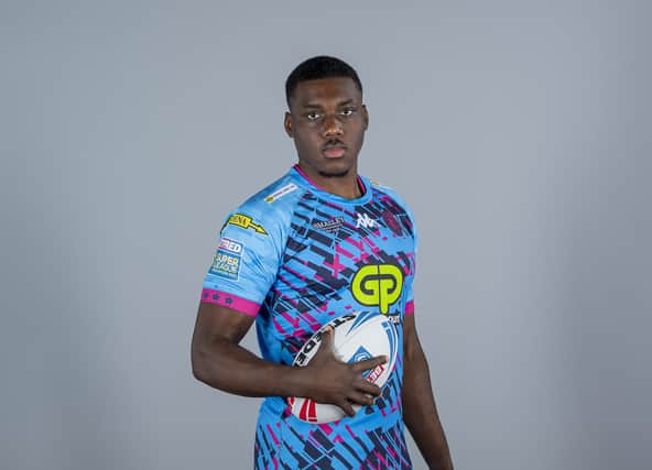 Sam Eseh has made a short-term loan move to Castleford Tigers