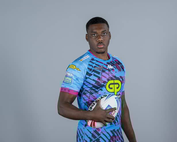 Sam Eseh has made a short-term loan move to Castleford Tigers