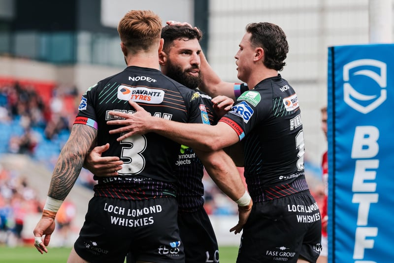 Assisted the game’s first try with a strong break through the middle of Salford. The winger again good with carries from inside his own half with 110 metres from 15 carries