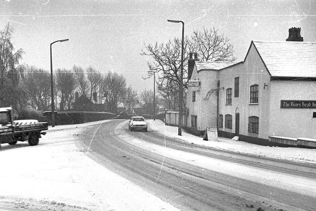 RETRO 1979 Snow scene at The Boars Head junction Standish