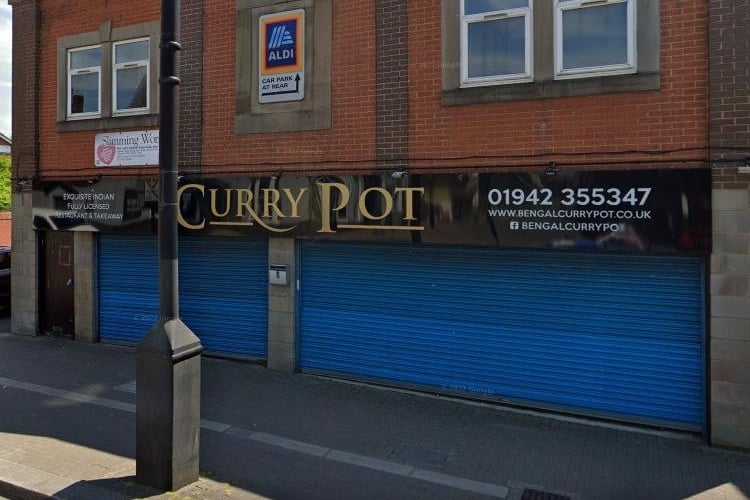 Bengal Curry Pot on Gerard Street, Ashton-in-Makerfield, has a rating of 4.7 out of 5 from 358 Google reviews