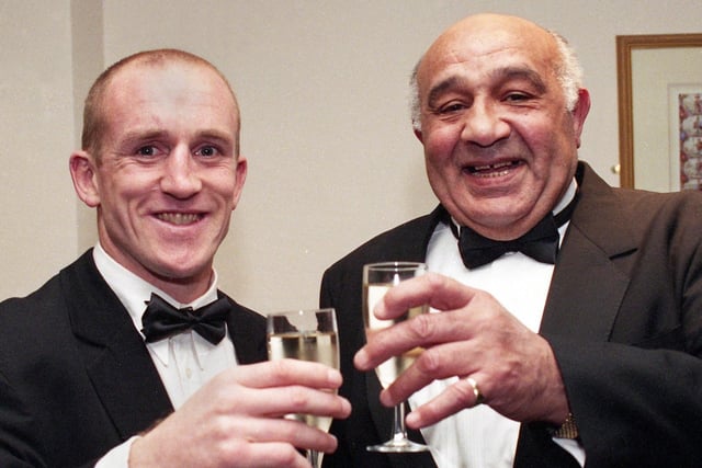 Shaun Edwards and Billy Boston share a toast as they are the first two players to be honoured in Wigan Warriors' new Hall of Fame at a dinner held at Wrightington Country Club in March 1998