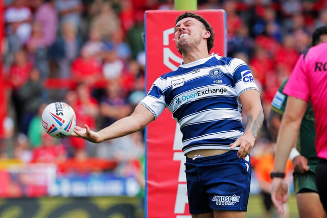 Oliver Partington came through the ranks at Wigan, making his way to the first team. 

Alongside Morgan Smithies, he was named as the club’s joint young player of the year back in 2019. 

Partington left the Warriors during the off-season, joining Salford on a two-year deal. 

After making a bright start to his time with the Red Devils, the 24-year-old has been ruled out for up to 10 weeks with a knee injury.