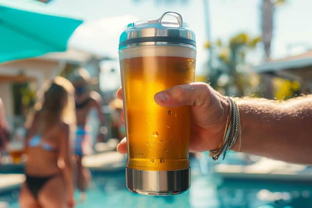 A keep cup for drinks (photo: Adobe)