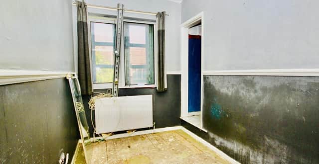 A smaller bedroom