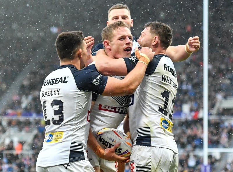 England produced a huge 60-6 victory over Samoa in the opening game of the World Cup at St James' Park.
