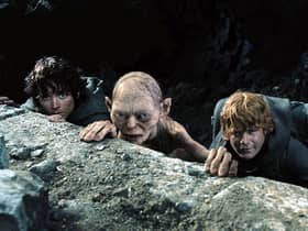 Would some folk try to watch the whole Lord of the Rings triology in less than 60 minutes?!