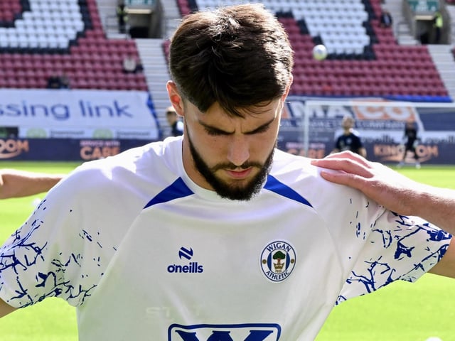 New formation frequently left him isolated against one of the best strikers in the division, and even the manager admitted after the game he felt sorry for the player given what was asked of him