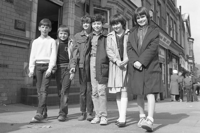 Retro 1983 - Big hearted youngsters on their sponsored walk in Ashton for charity