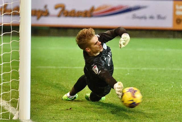 Ben Amos has joined League Two outfit Port Vale following his release from Latics