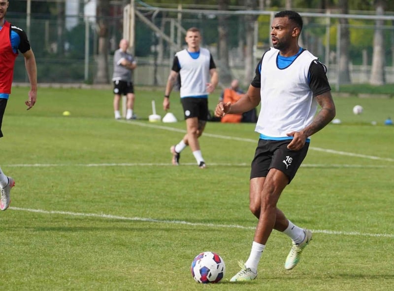 Centre-back: Curtis Tilt