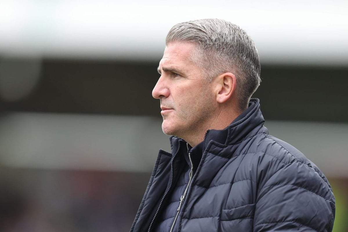 Wigan Athletic boss delivers passionate 'in it as a collective' verdict as Latics aim to bounce back
