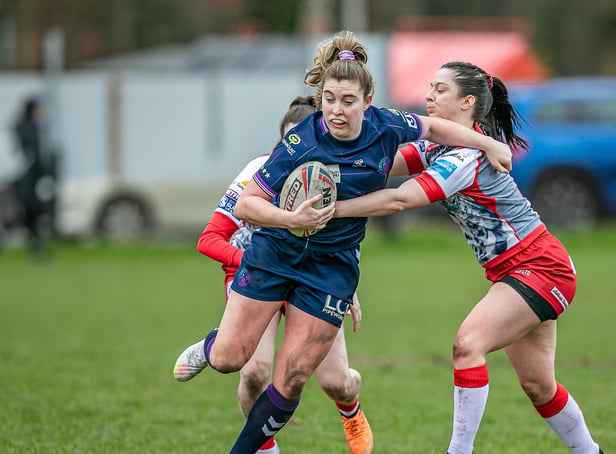 Vicky Molyneux in action for the Warriors (Credit: Bryan Fowler)