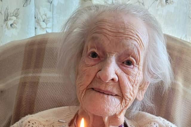 Elsie celebrated her 102nd birthday and received a greetings card from the King