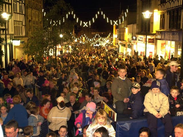 2001 - The huge crowds that gathered for the Wigan Christmas lights switch on.