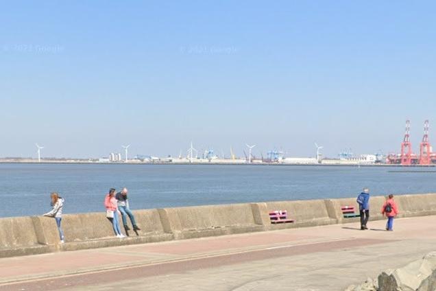 New Brighton Beach,
Wallasey CH45 2NW
Rated 4.6 on Google
Here, you can enjoy a stroll along this long stretch of promenade while you take in views of the Liverpool city skyline. There's also plenty of facilities nearby.