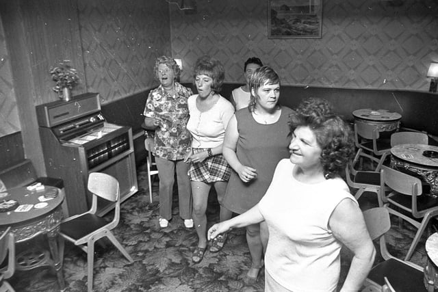 RETRO 1972 Dancing to the jukebox sounds of the 70s at Ince Labour Club