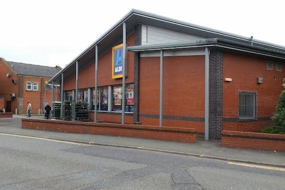 Farmfoods will move into the former Aldi supermarket on Princess Road, Ashton