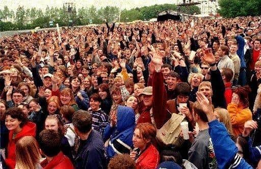 Tens of thousands packed into Haigh Hall to see The Verve in 1998