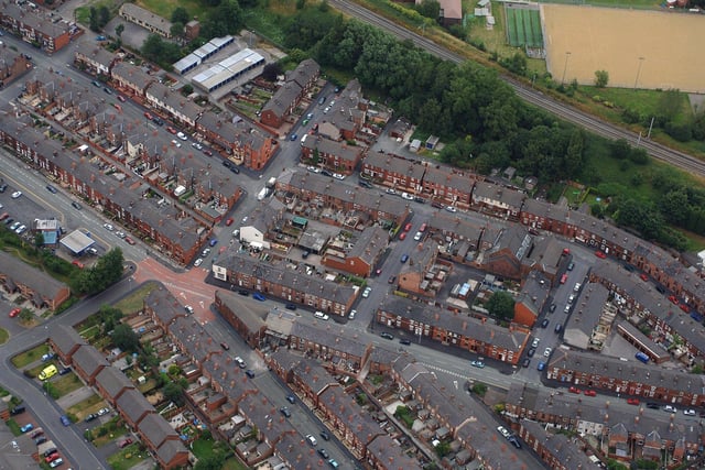 The lower end of Gidlow Lane and surrounding streets.