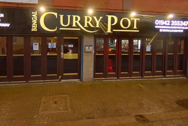In the heart of Ashton town centre, Bengal Curry Pot has been rated 4.5 stars thanks to 238 reviews.