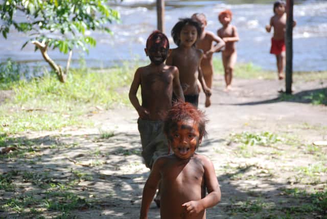 Yanomami children (copyright Gina Frausin)