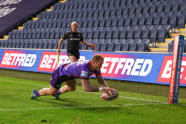 Liam Farrell scored a brace as Wigan produced a 19-6 victory in last season's meeting at Headingley. 

Jackson Hastings and Zak Hardaker, who has since rejoined the Rhinos, both went over as well.