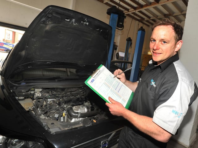 Motorstart: manager Ian Dowd.