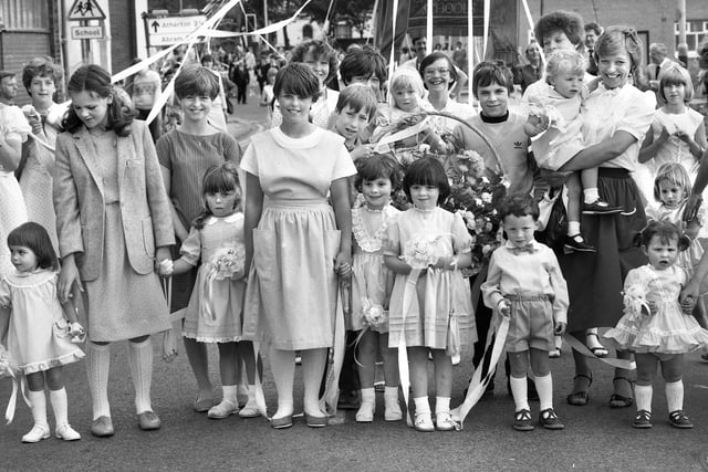 Happy participants at the Hindley combined walking day on Sunday 12th of June 1983.