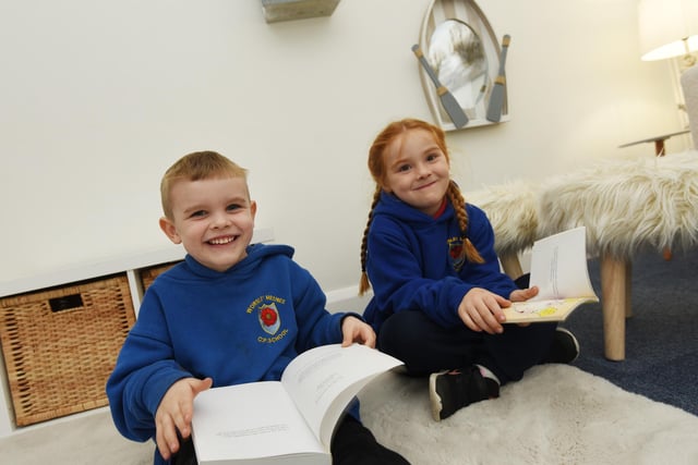Pupils can use a variety of learning environments, including therapy classrooms.