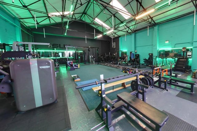 In Ashton-in-Makerfield, Suits U Fitness has a rating of 5.0