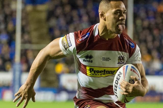 He first played in the Super League for Castleford, after signing from Melbourne in 2011 as a three-quarter, and moved to the pack while at Widnes