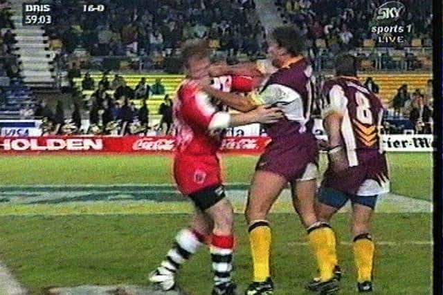 Terry O'Connor and Gorden Tallis come to blows in 1997
