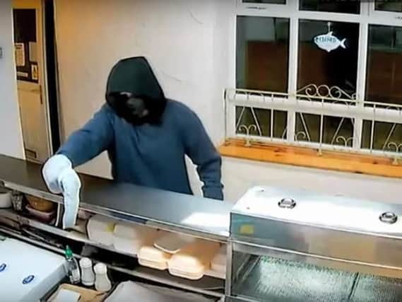 Detectives are appealing for witnesses for this attempted armed robbery