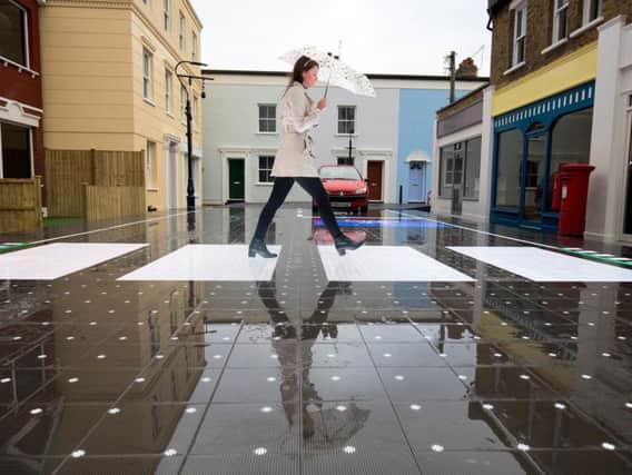 The Smart Crossing aims to reduce the number of incidents at pedestrian crossings