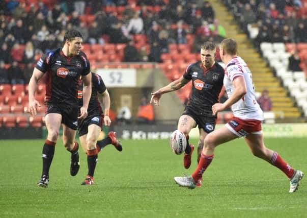 Sam Tomkins in action against Leigh