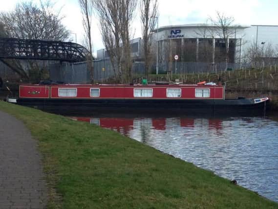 The barge blocked the canal